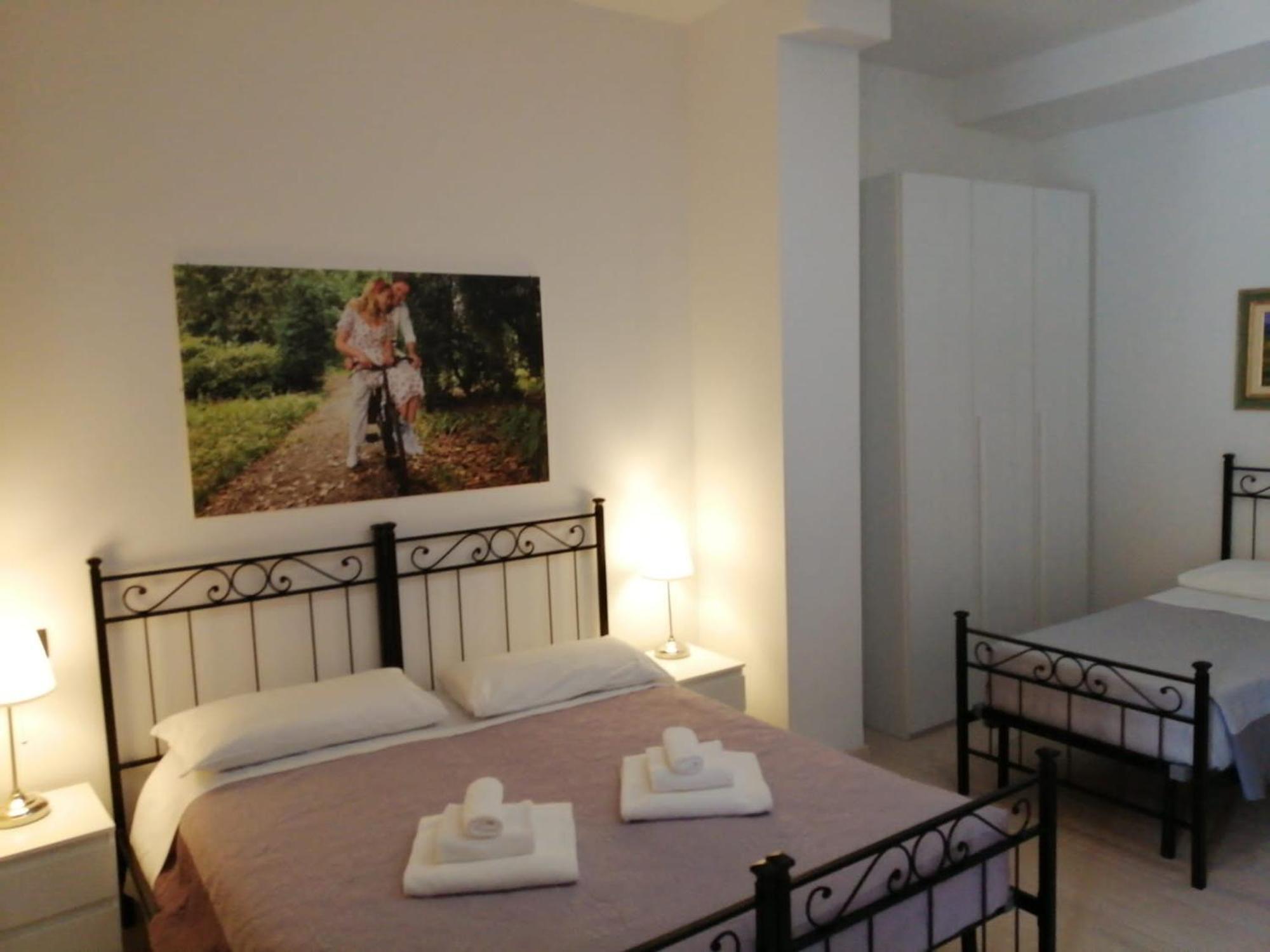 Dimora Santa Barbara Hotel Ferrara Room photo